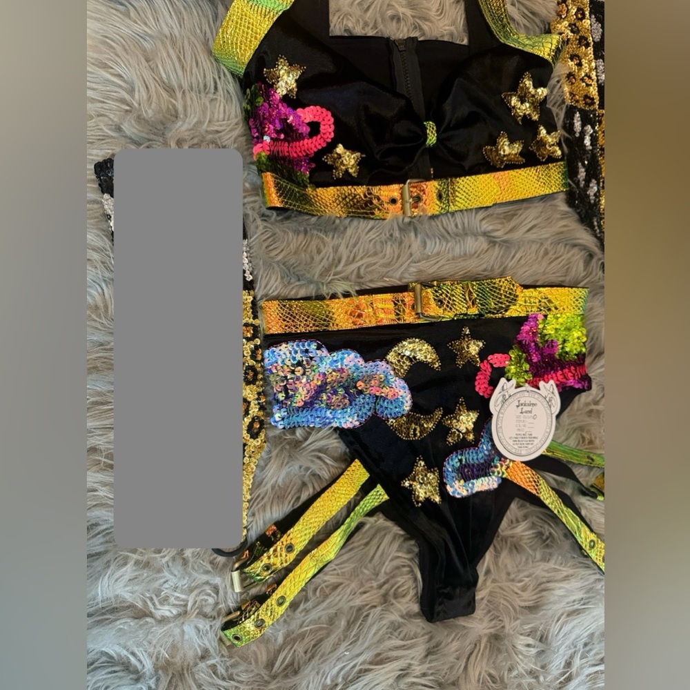 Sequin Embellished Black Bodysuit - Picture 6 of 12